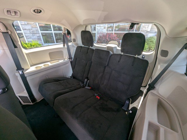 Used 2018 Dodge Grand Caravan SE w/ UConnect Hands-Free Group FWD image 21
