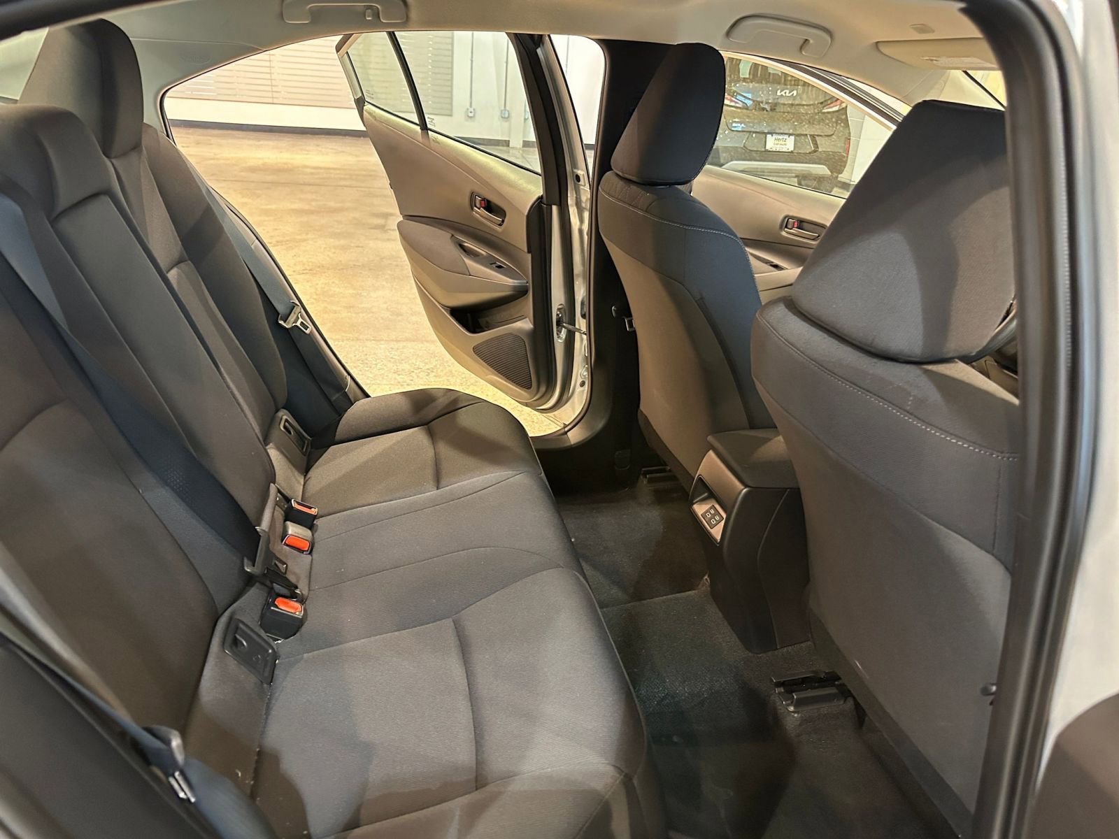 Used 2025 Toyota Corolla LE image 38