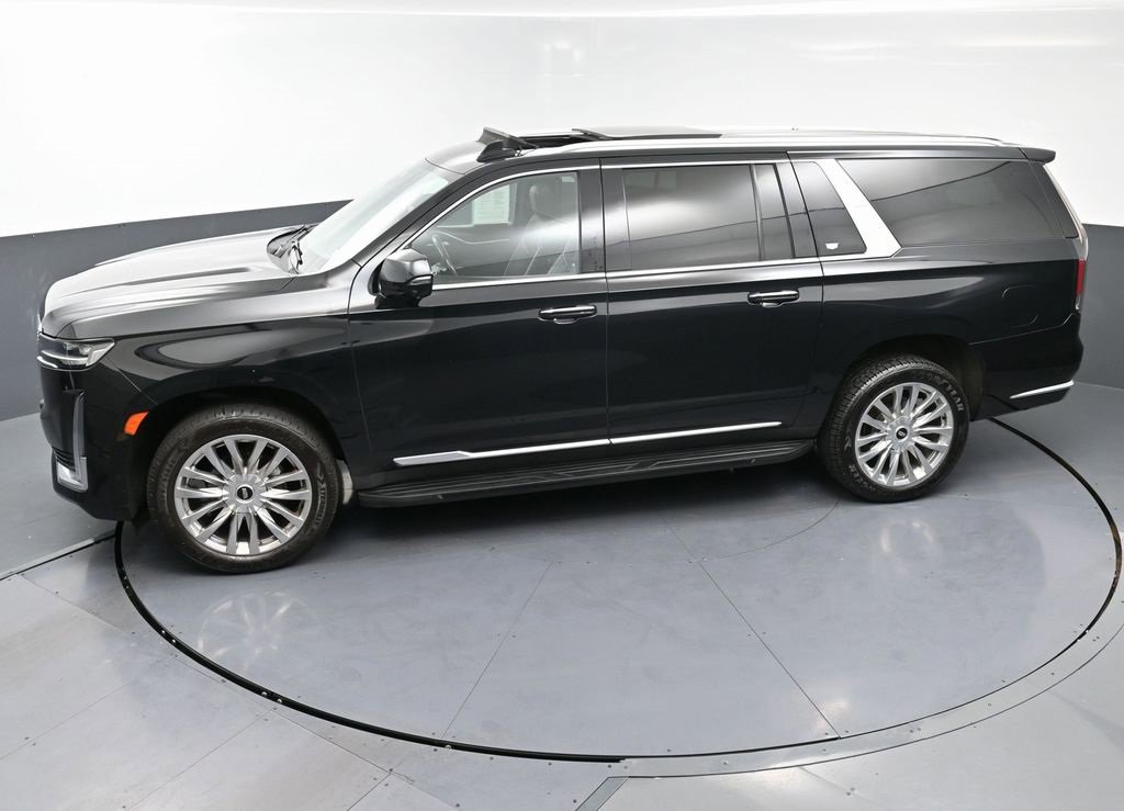 Used 2023 Cadillac Escalade ESV Premium Luxury image 53