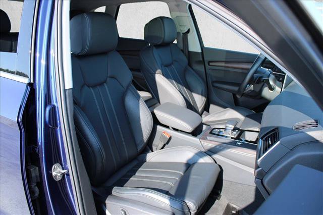 Used 2023 Audi Q5 2.0T Premium Plus w/ Premium Plus Package AWD/4WD image 28