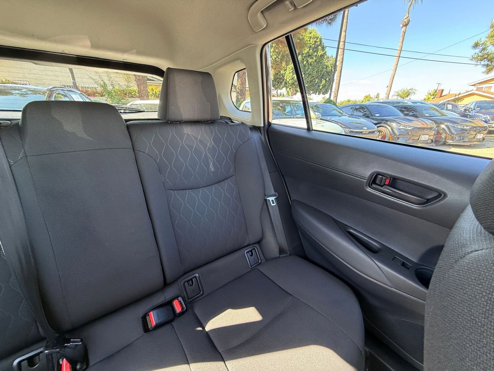 Used 2025 Toyota Corolla Cross LE image 33