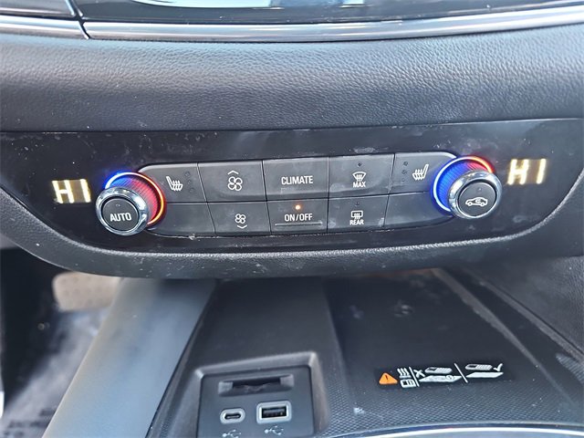 Certified 2023 Buick Enclave Essence image 21