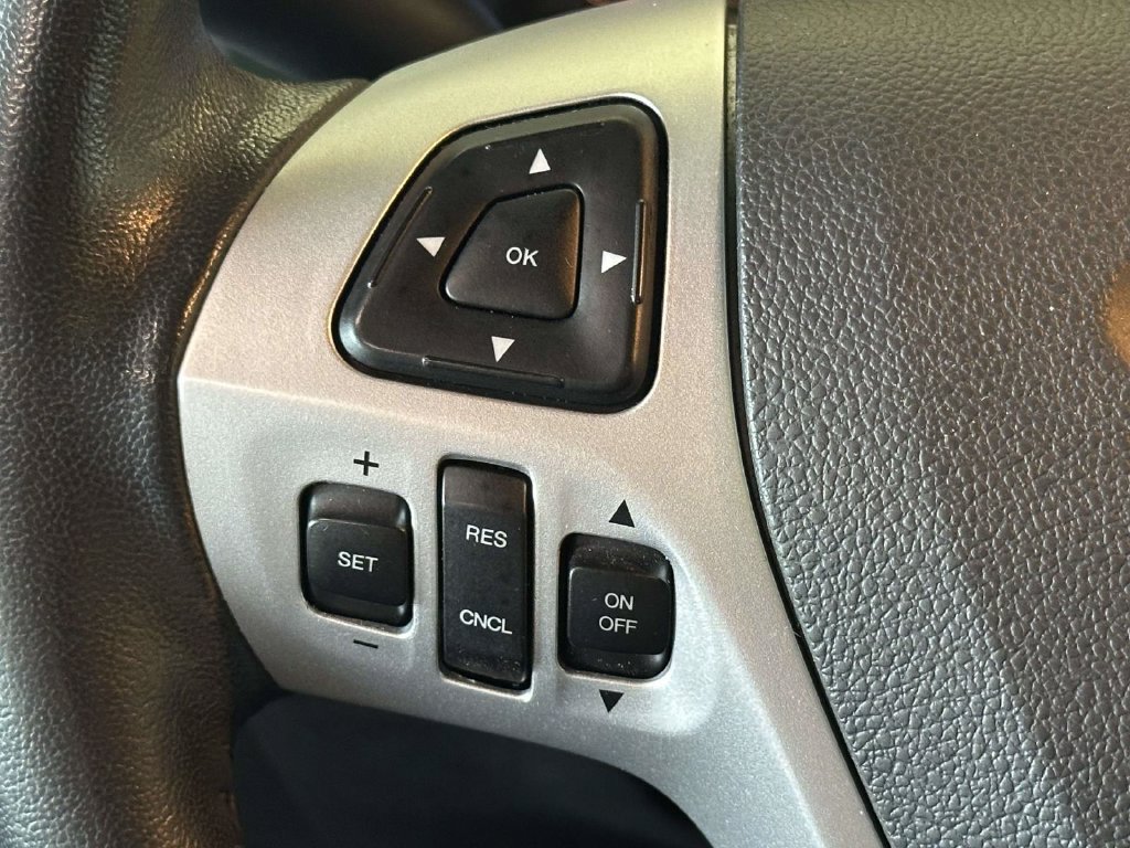 Used 2015 Ford Explorer XLT w/ Equipment Group 202A AWD/4WD image 22