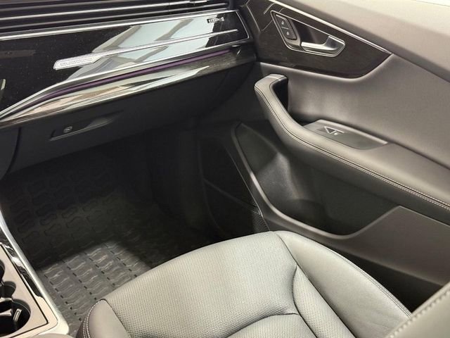 Certified 2025 Audi Q8 Premium Plus w/ Premium Plus Package AWD/4WD image 13