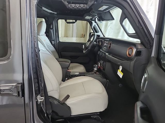 Used 2022 Jeep Gladiator Mojave w/ LED Lighting Group AWD/4WD image 13