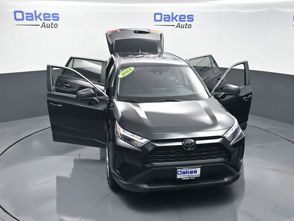 Used 2024 Toyota RAV4 LE image 57