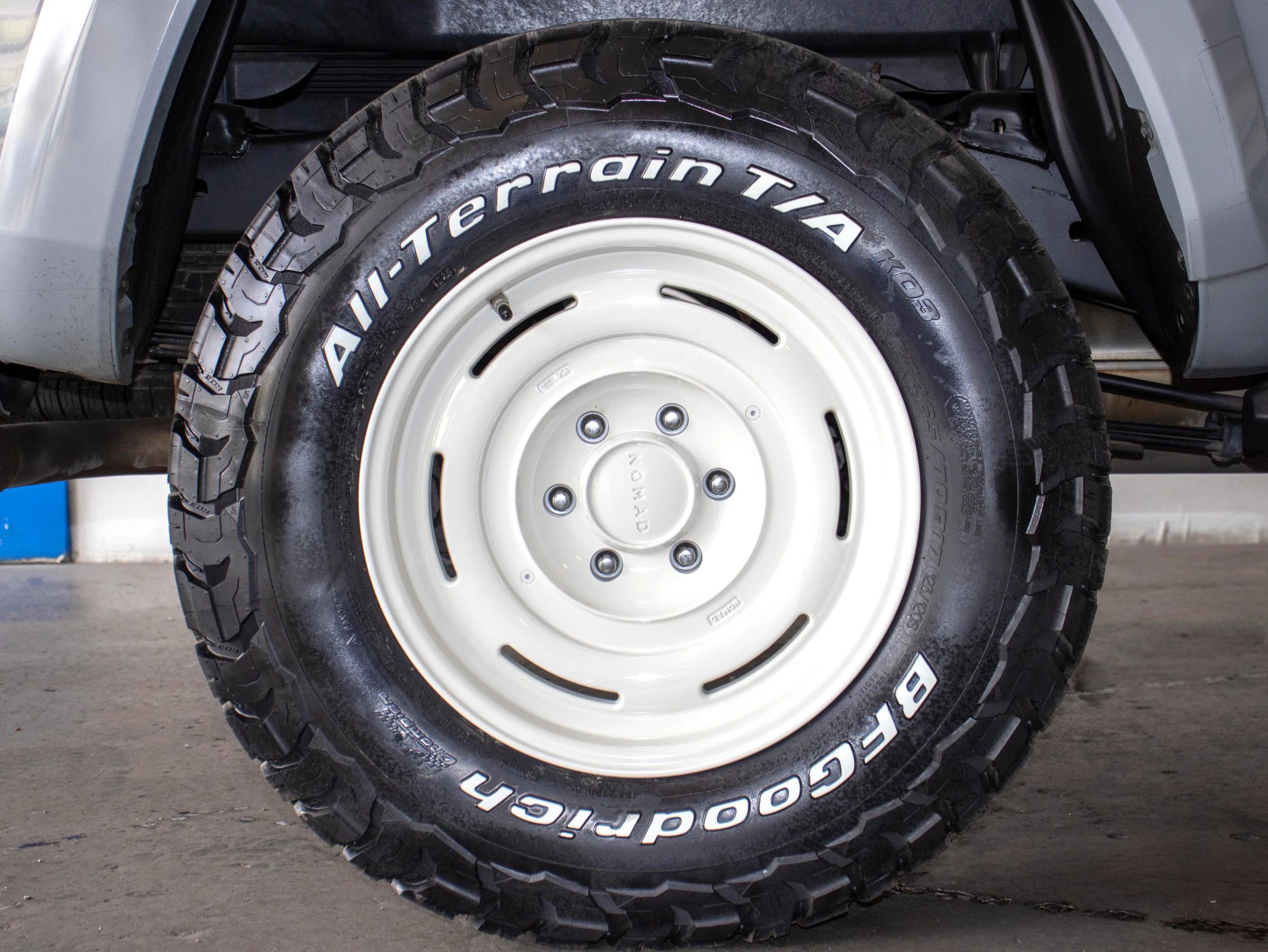 Used 2019 Toyota Tacoma TRD Sport image 17