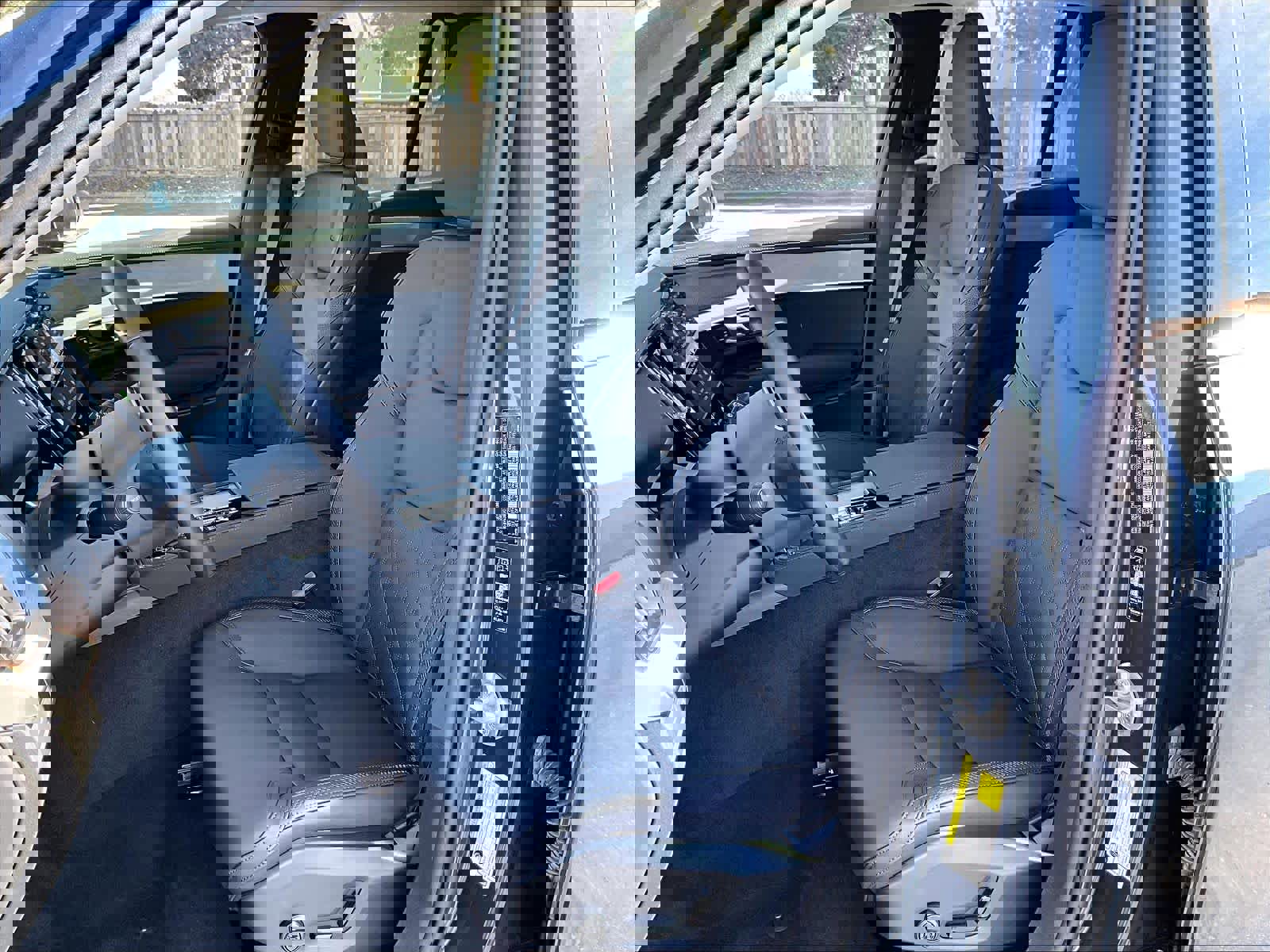 Used 2026 Volvo XC90 B6 Plus w/ Protection Package image 28