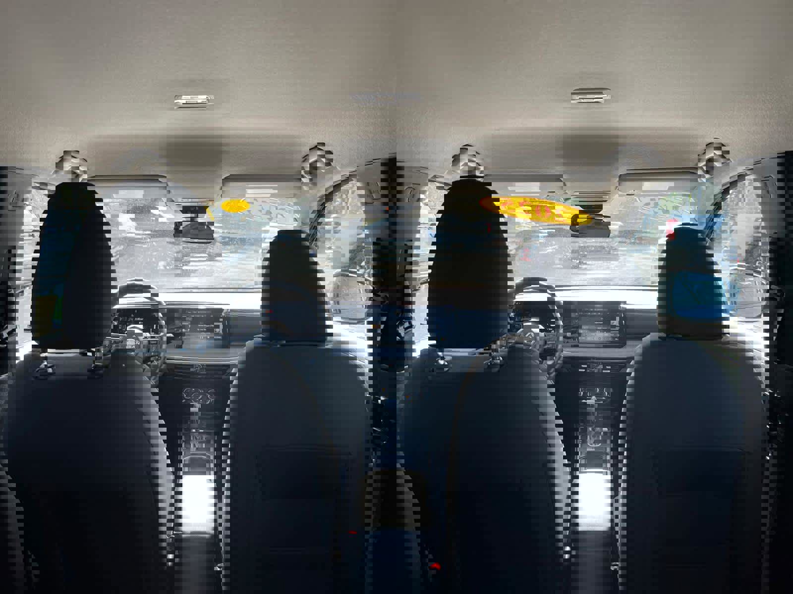 Used 2025 Nissan Kicks SV AWD/4WD image 38