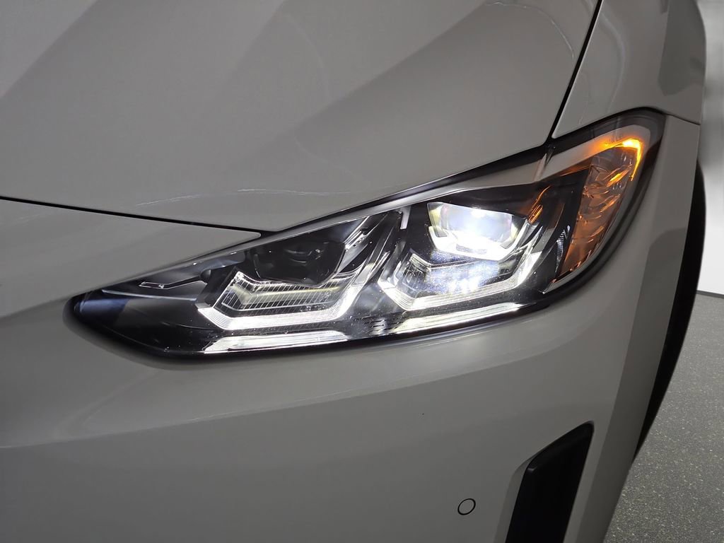 Used 2023 BMW i4 eDrive35 w/ Premium Package image 33