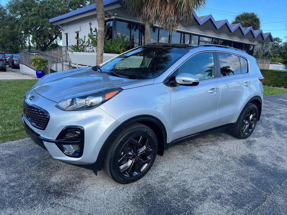 Used 2022 Kia Sportage Nightfall Edition AWD/4WD image 2