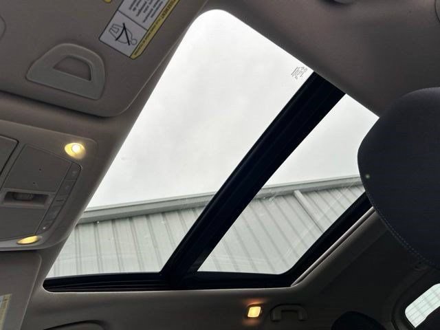 Used 2019 Nissan Rogue AWD image 42