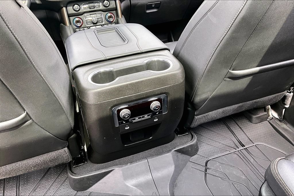 Used 2024 Chevrolet Tahoe High Country AWD/4WD image 34