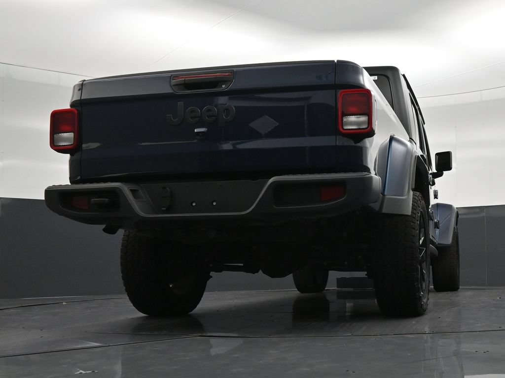 Used 2025 Jeep Gladiator Sport AWD/4WD image 25