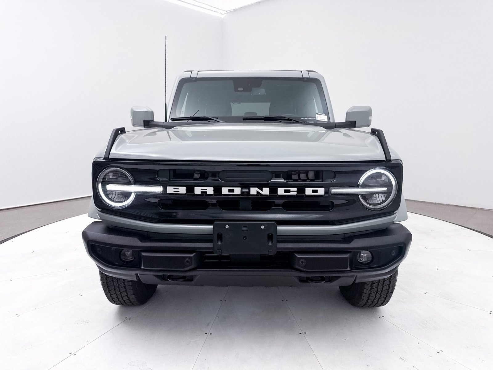 Used 2024 Ford Bronco Outer Banks image 13