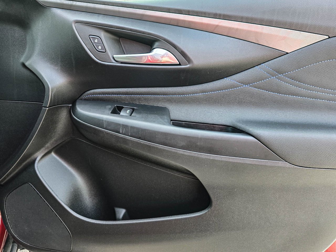 Used 2025 Buick Envista Sport Touring w/ Convenience I Package image 37