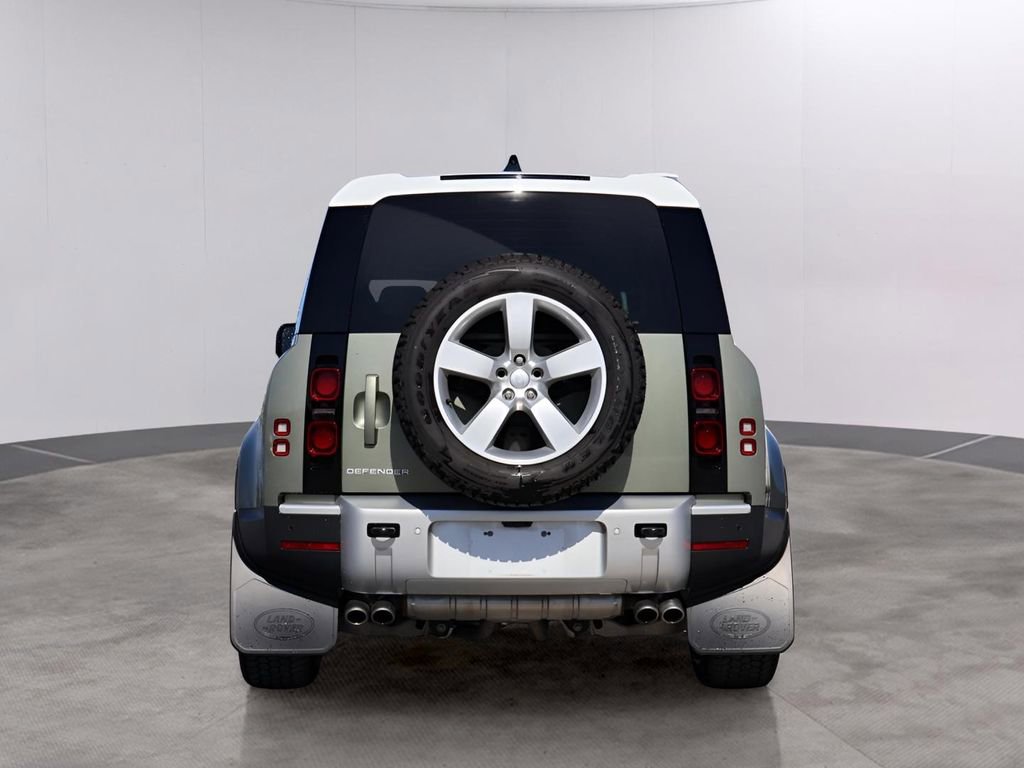 Used 2024 Land Rover Defender 110 SE AWD/4WD image 6