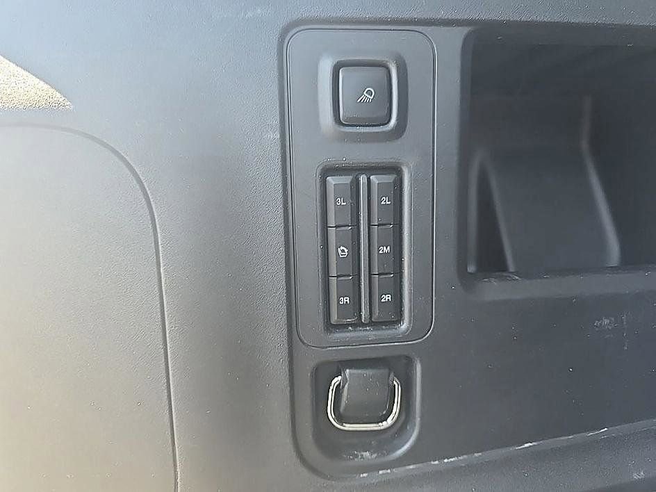 Used 2025 Ford Expedition Max Active AWD/4WD image 37