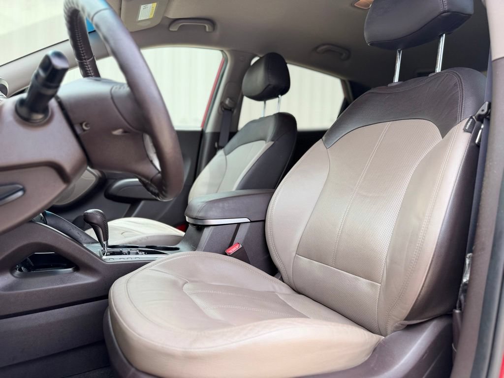 Used 2013 Hyundai Tucson Limited FWD image 15