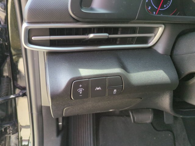 Used 2021 Hyundai Elantra SEL FWD image 13