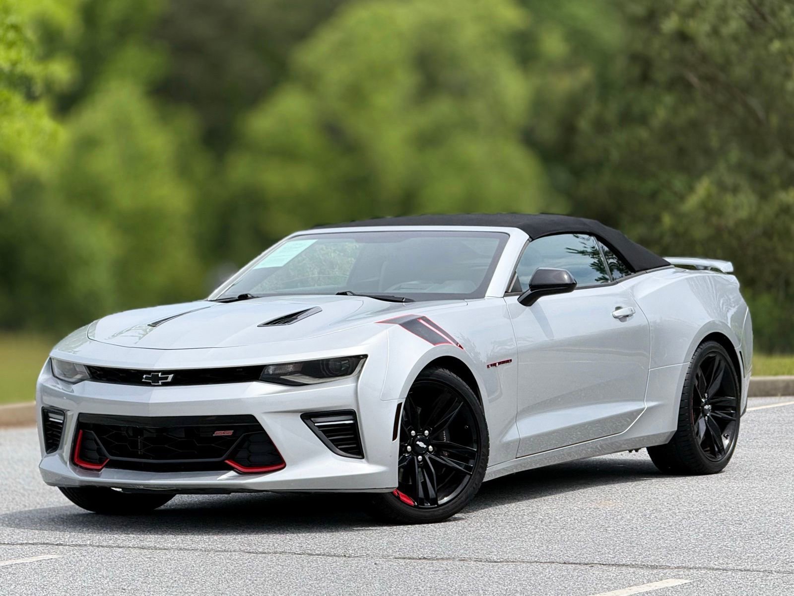Used 2018 Chevrolet Camaro SS w/ Redline Edition RWD image 8