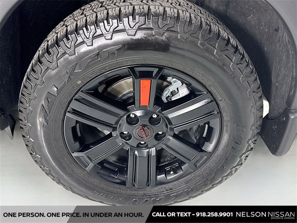 Certified 2025 Nissan Rogue SV image 30