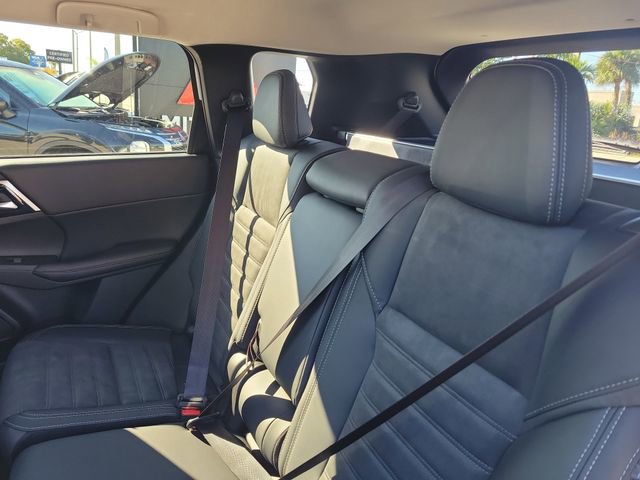 New 2026 Mitsubishi Outlander SE FWD image 13