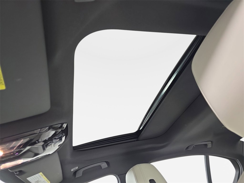 Used 2026 BMW 530i xDrive w/ Premium Package image 33