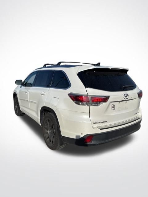 Used 2015 Toyota Highlander Limited Platinum image 7
