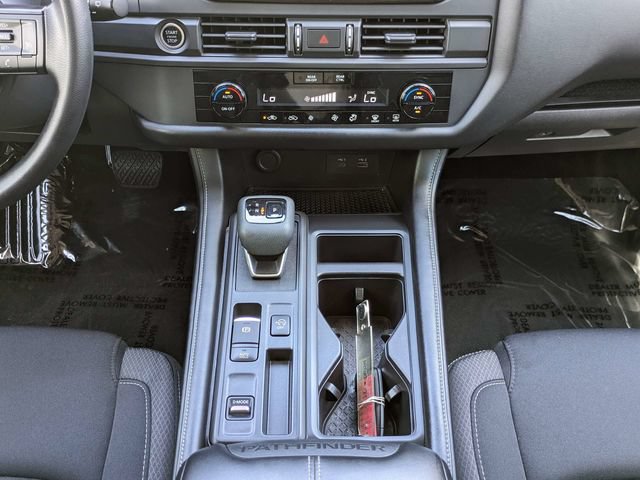Used 2023 Nissan Pathfinder S FWD image 19