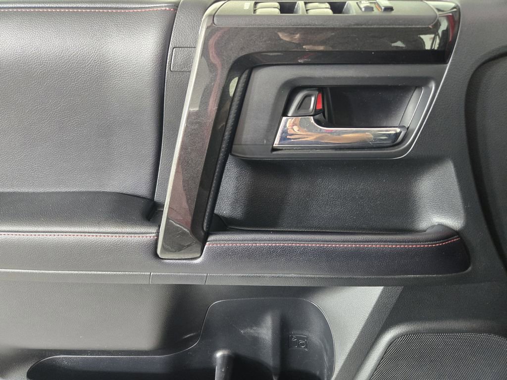 Used 2019 Toyota 4Runner TRD Off-Road Premium AWD/4WD image 22