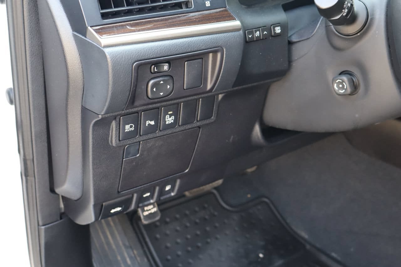 Used 2017 Lexus ES 350 w/ Luxury Package FWD image 24