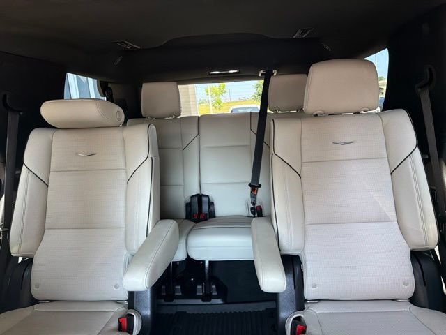 Used 2021 Cadillac Escalade Sport w/ LPO, Illumination Package RWD image 10