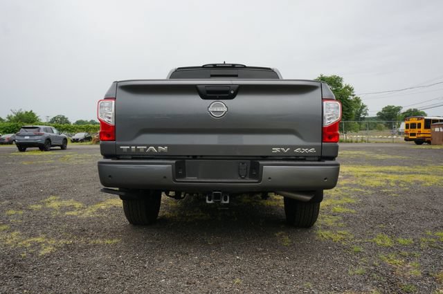 Certified 2024 Nissan Titan SV w/ SV Convenience Package AWD/4WD image 8