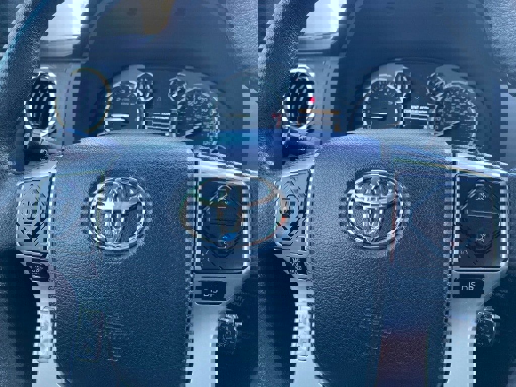 Used 2017 Toyota Tundra SR5 image 19