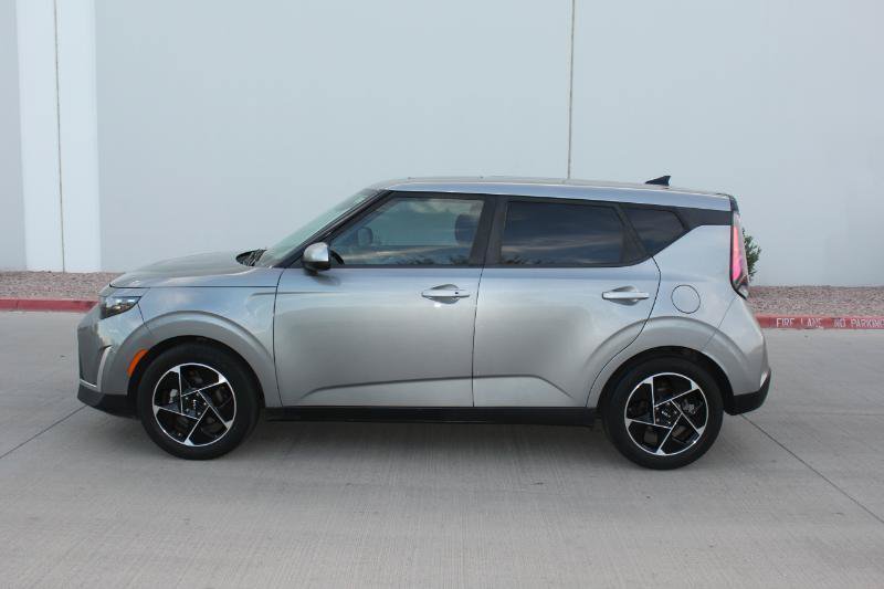 Used 2023 Kia Soul EX FWD image 8