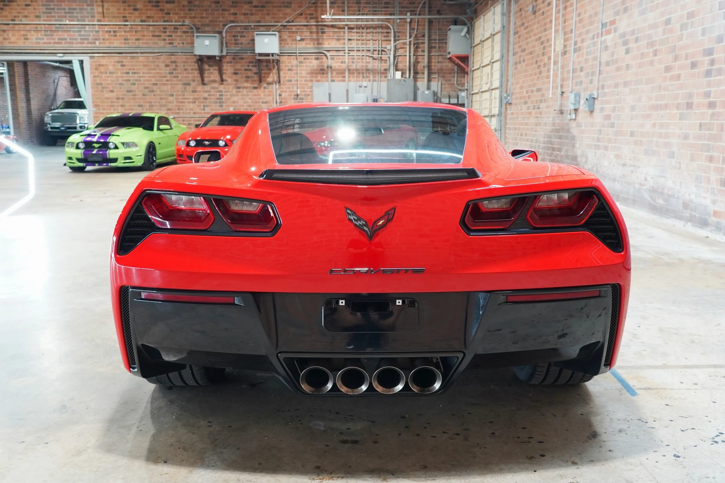 Used 2019 Chevrolet Corvette Stingray Coupe w/ Carbon Flash Badge Package RWD image 11