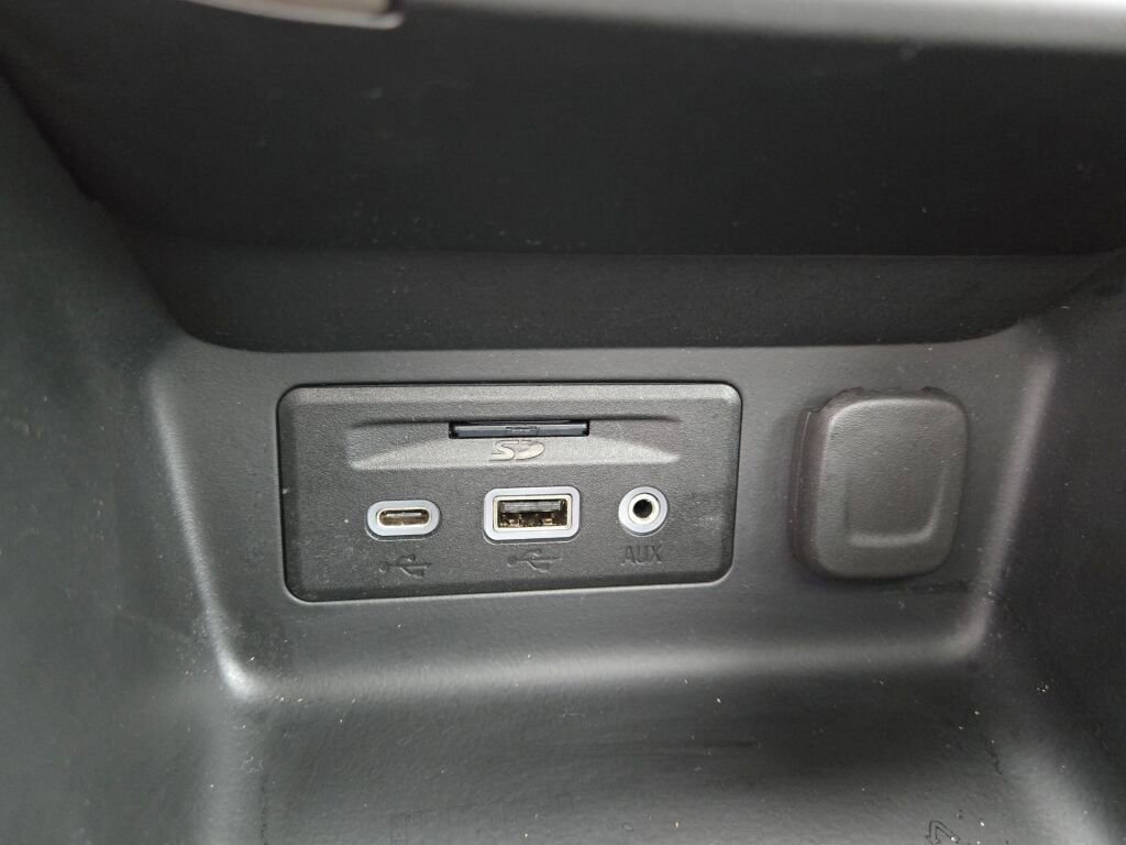 Used 2024 GMC Terrain Denali w/ Denali Premium Package image 30