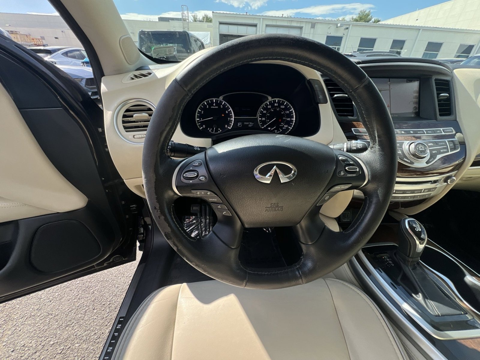 Used 2020 INFINITI QX60 Luxe w/ Sensory Package FWD image 24