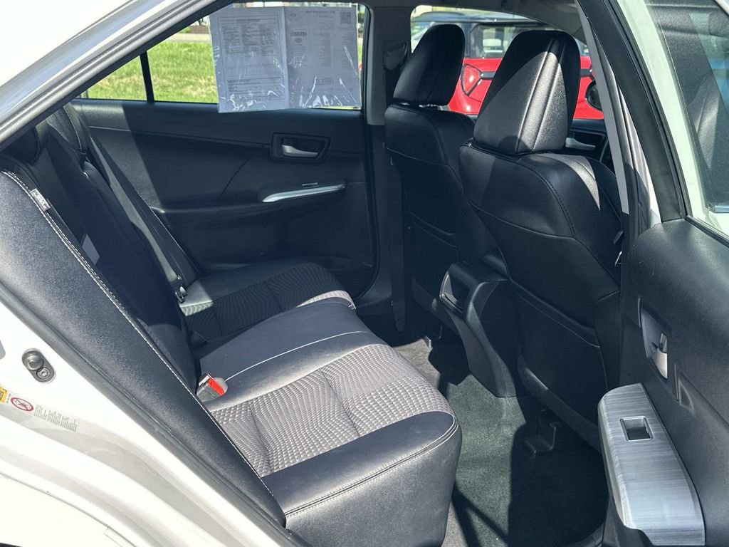 Used 2013 Toyota Camry SE image 26