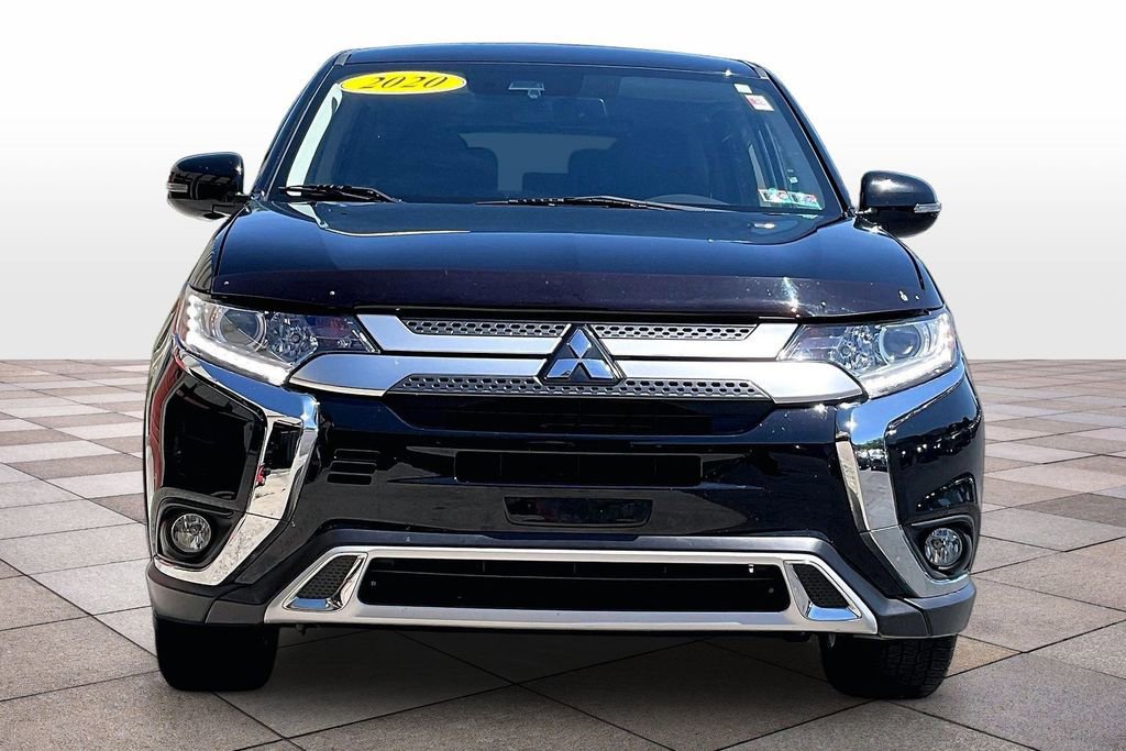Used 2020 Mitsubishi Outlander SE AWD/4WD image 3