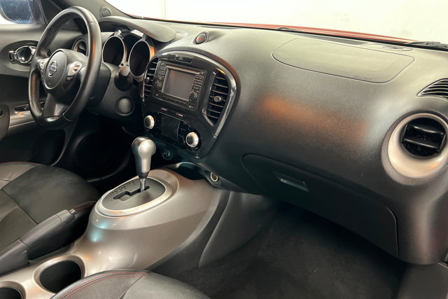 Used 2012 Nissan Juke SL FWD image 24