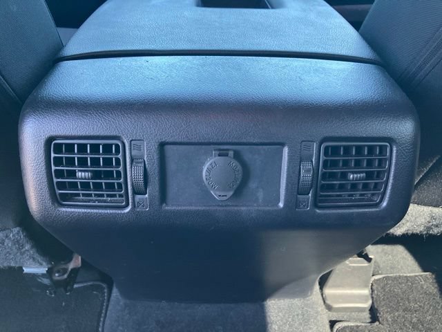 Used 2020 Toyota Tundra SR5 w/ SR5 Upgrade Package AWD/4WD image 19