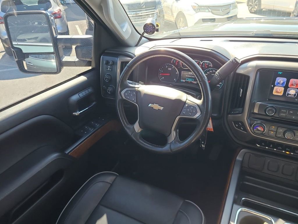 Used 2018 Chevrolet Silverado 2500 High Country w/ Duramax Plus Package image 7
