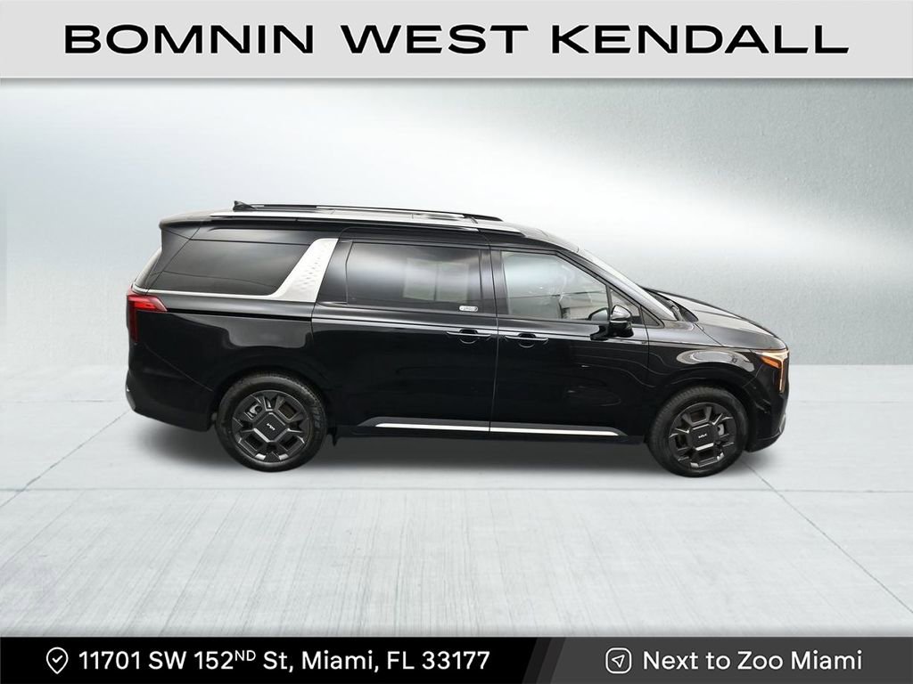 Used 2025 Kia Carnival SX image 18