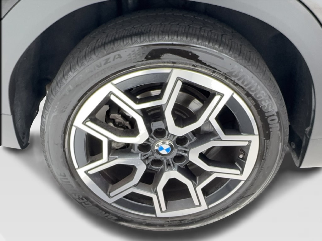 Used 2025 BMW X2 xDrive28i AWD/4WD image 18