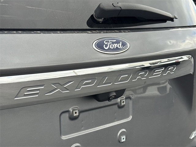 Used 2021 Ford Explorer XLT w/ Equipment Group 202A image 32