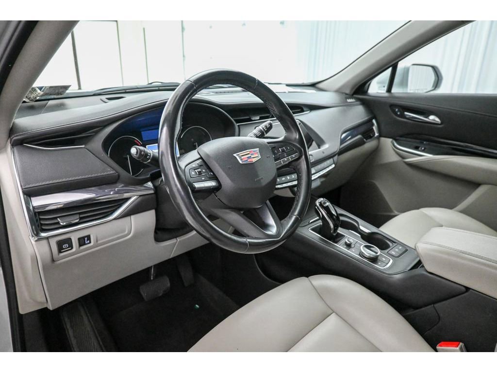 Used 2020 Cadillac XT4 Luxury image 9