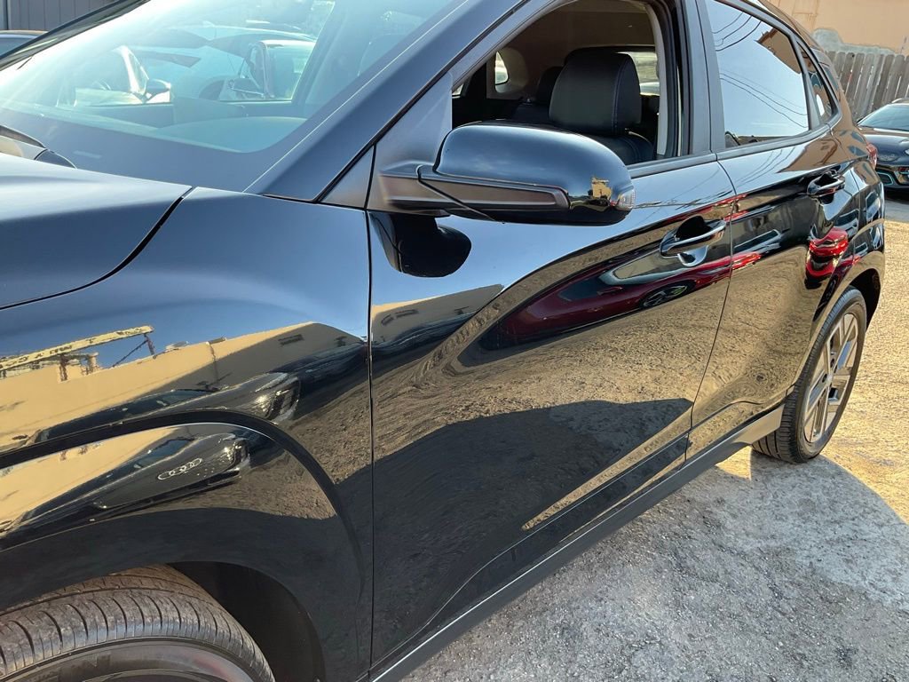 Used 2022 Hyundai Kona Limited w/ Cargo Package image 90