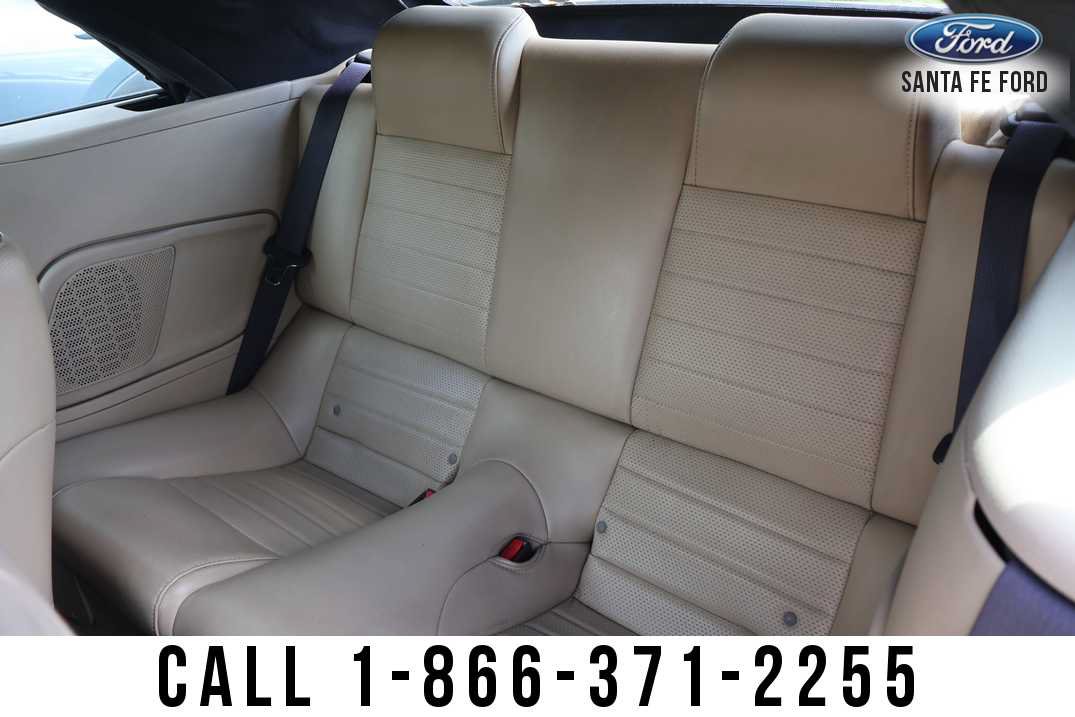 Used 2006 Ford Mustang GT RWD image 14